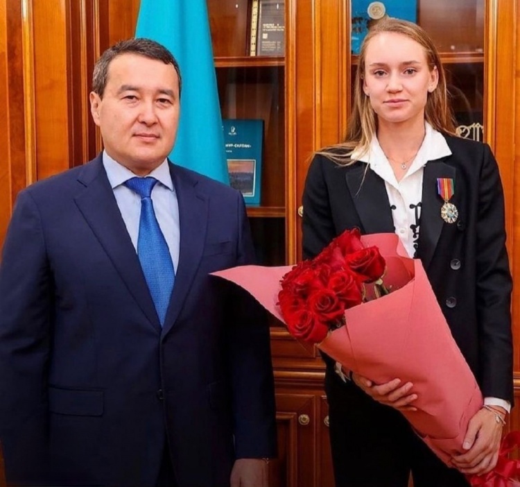 球员彼此之 球员彼此之