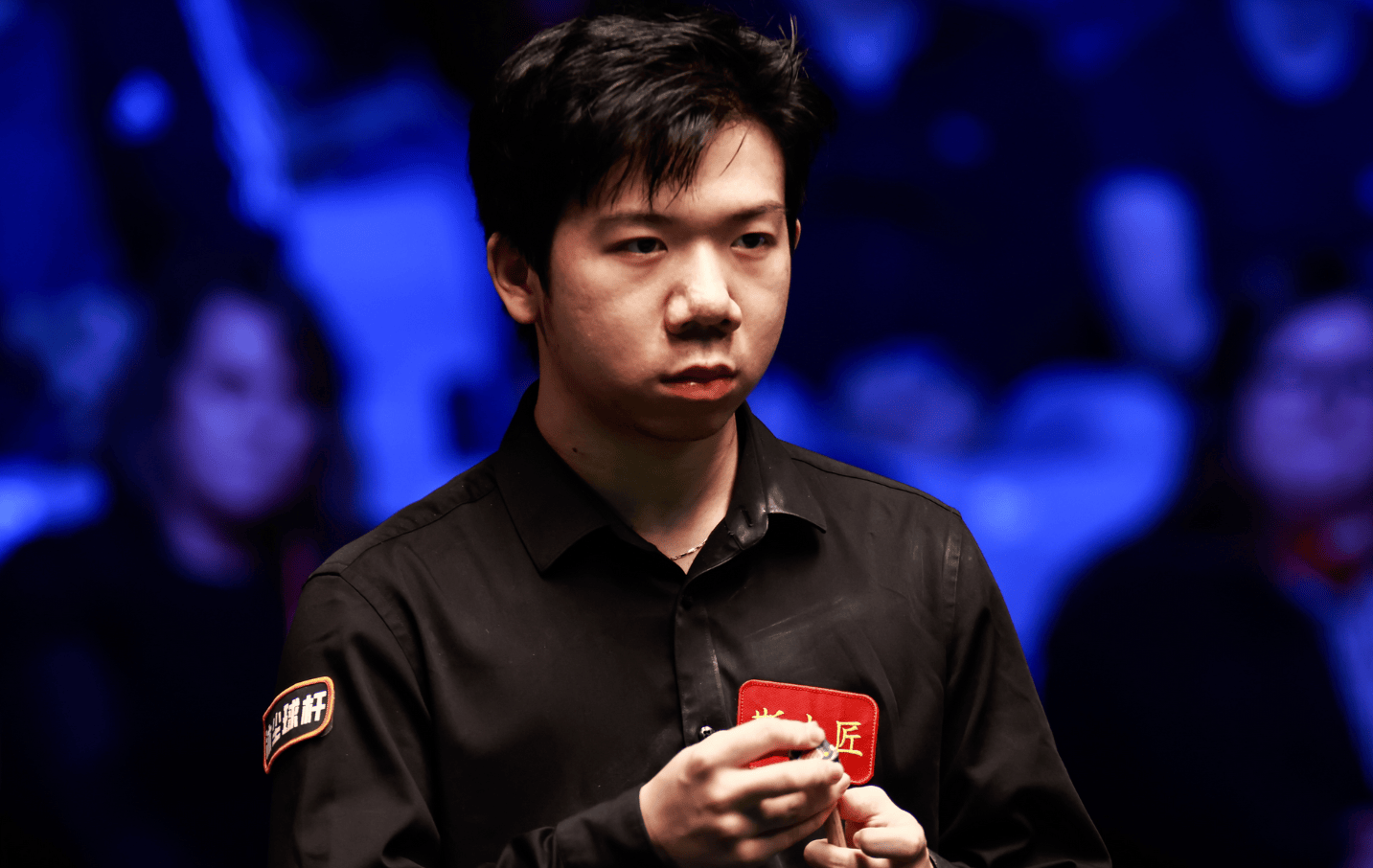 显然更大 显然更大