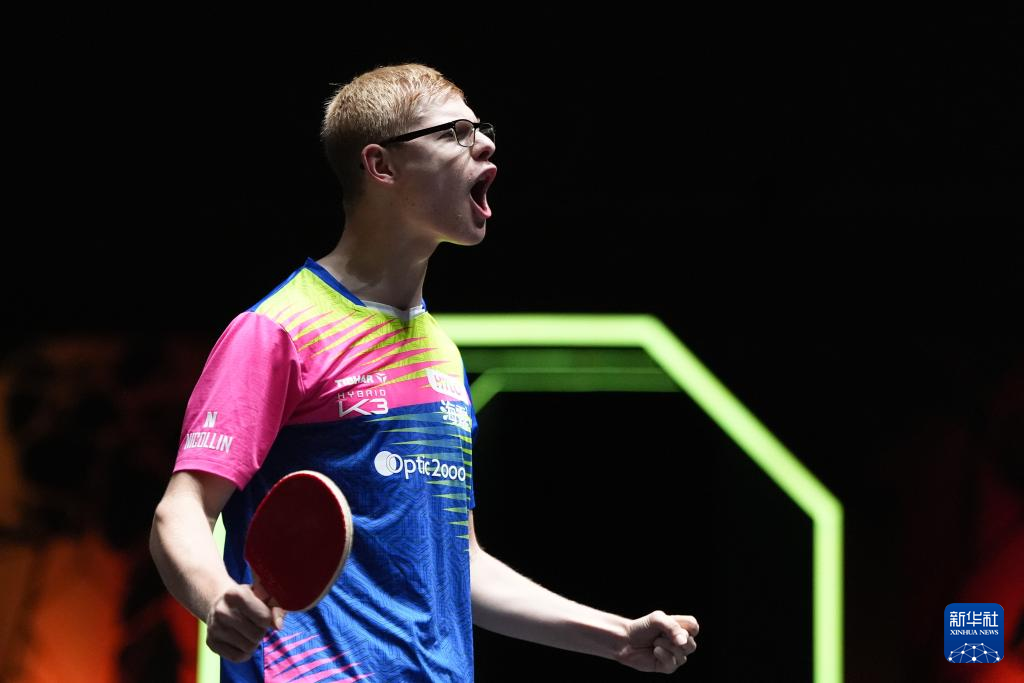 申京与亚当 申京与亚当