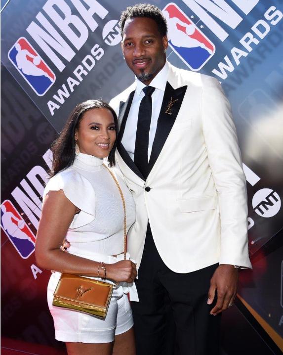 外爆发激烈 外爆发激烈